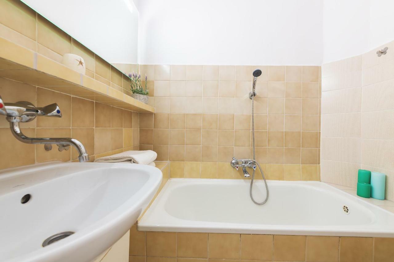 Zbawiciela Square P&O Serviced Apartments وارسو المظهر الخارجي الصورة